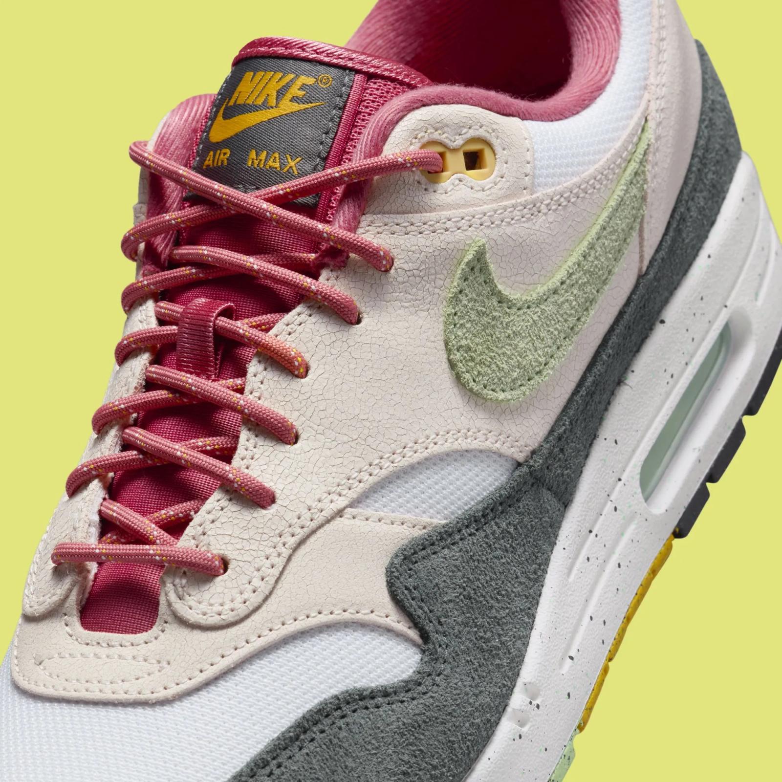 Nike Air Max 1 Light Soft Pink FZ4133-640