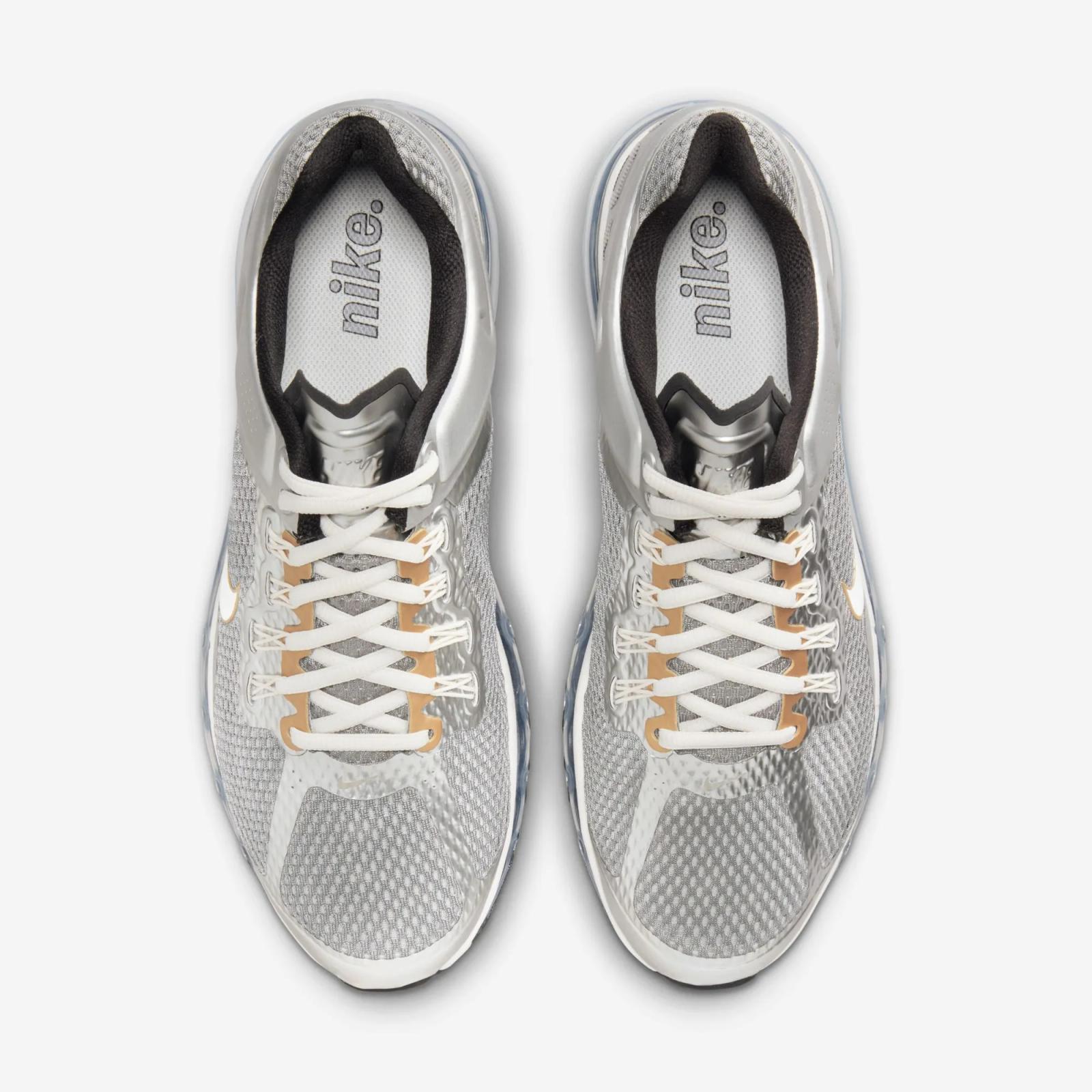 Nike Air Max 2013 Metallic Silver HJ7901-095