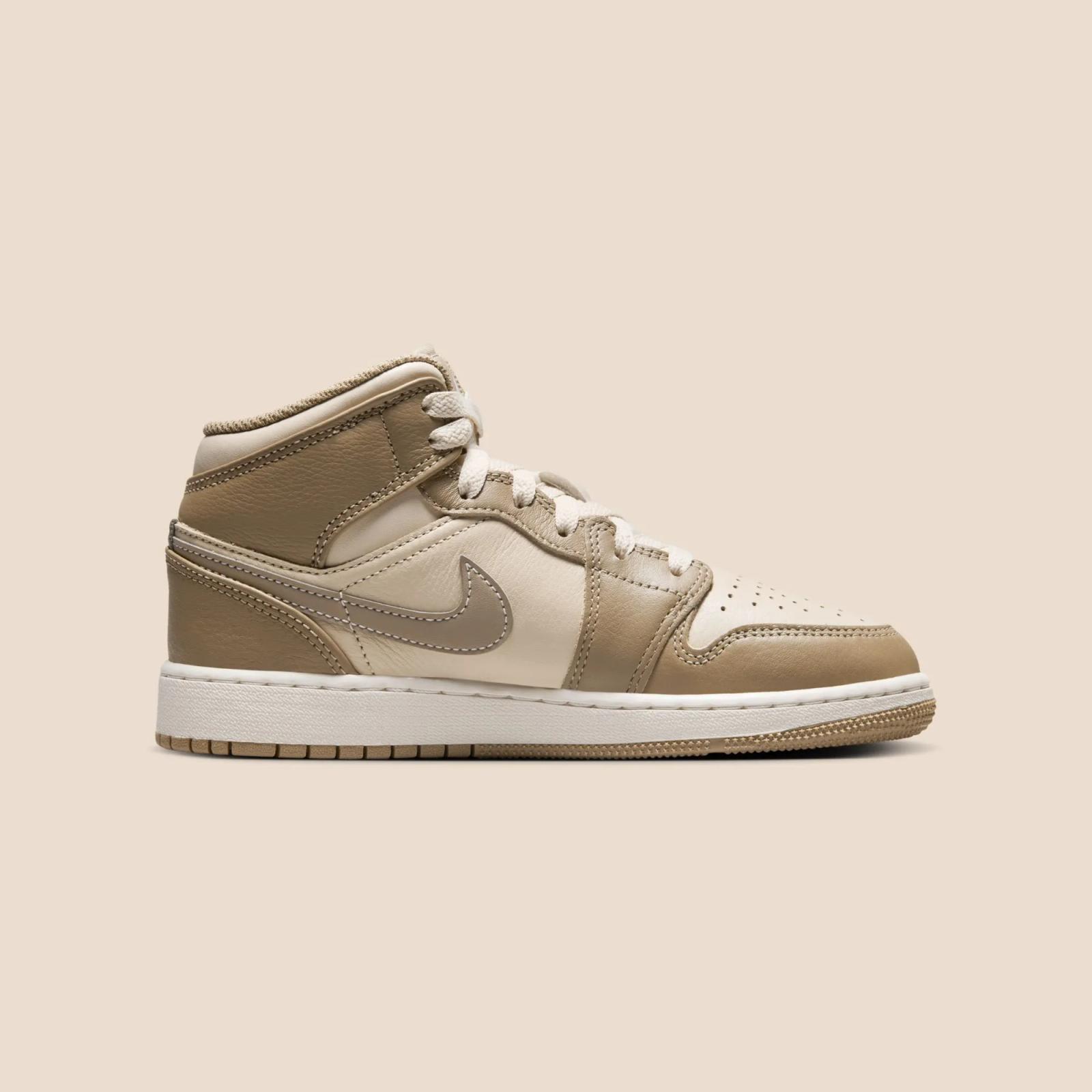 Air Jordan 1 Mid GS Legend Brown HF4781-203