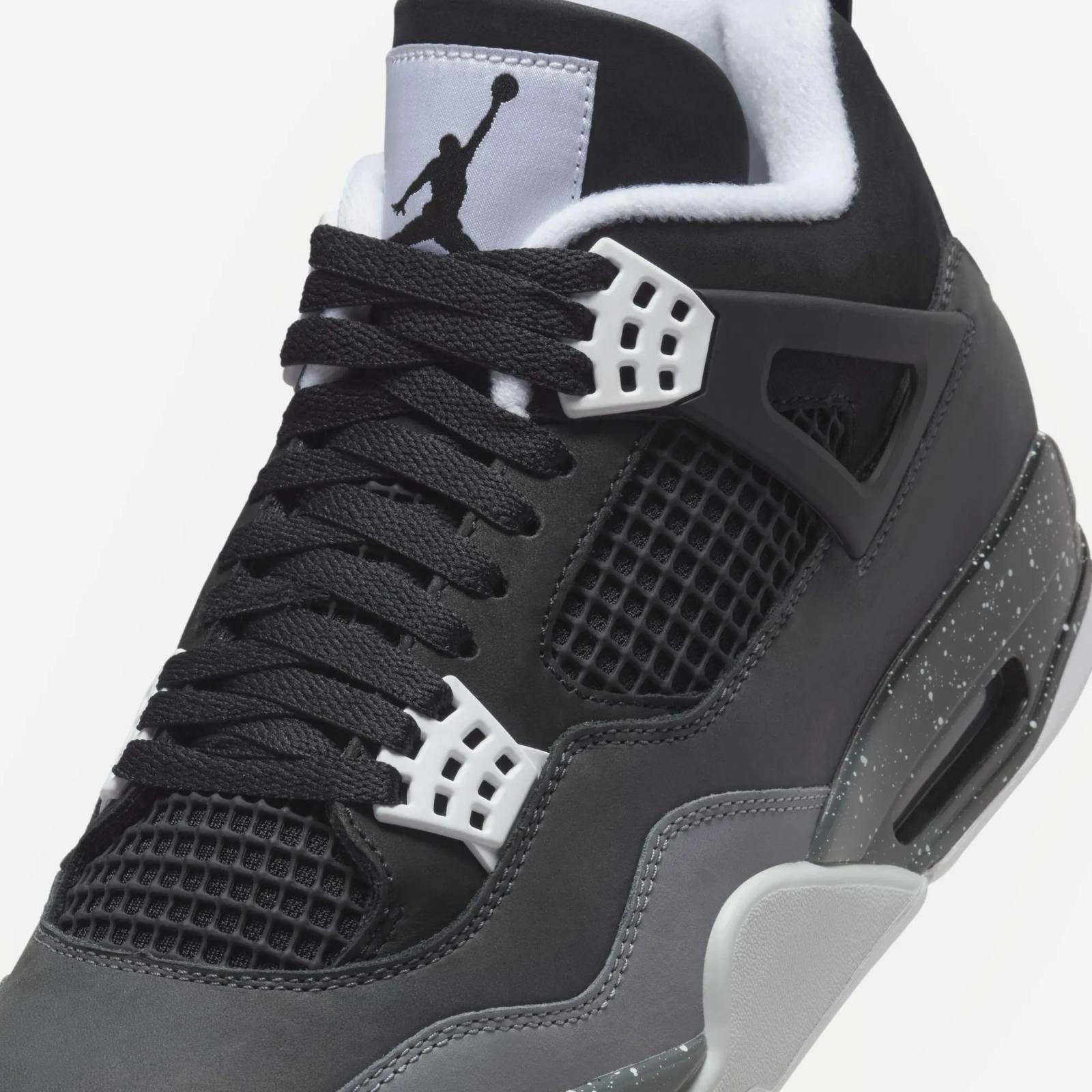 Air Jordan 4 Retro Fear FQ8138-002