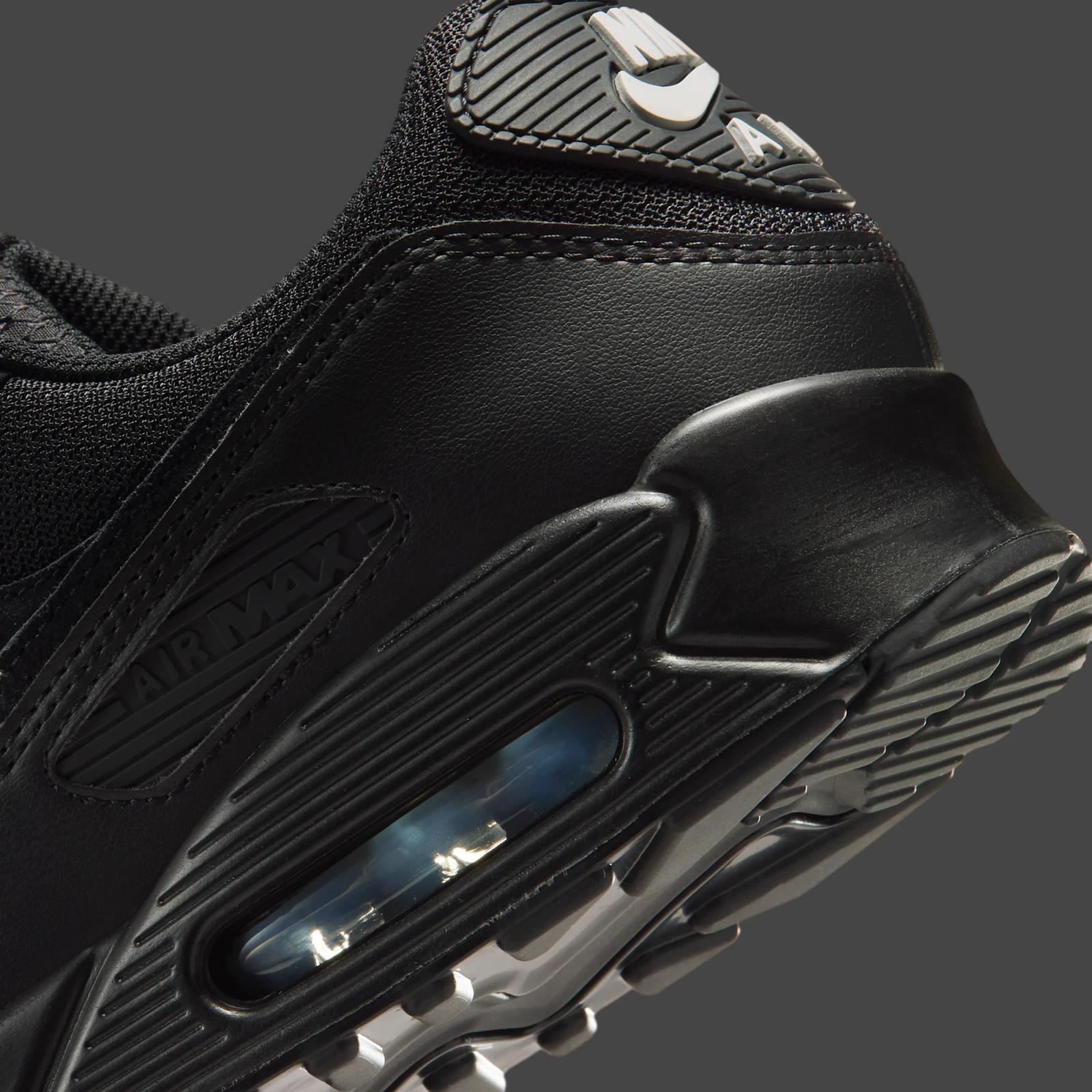 Nike Air Max 90 "Black & Light Smoke Grey" drops in 2026