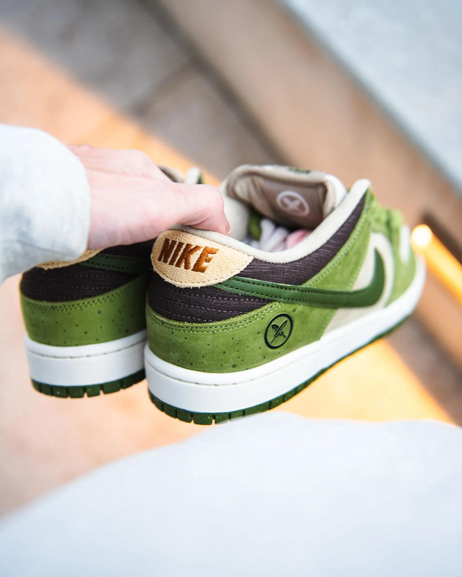 Yuto Horigome x Nike SB Dunk Low Pro Asparagus HF8022-300