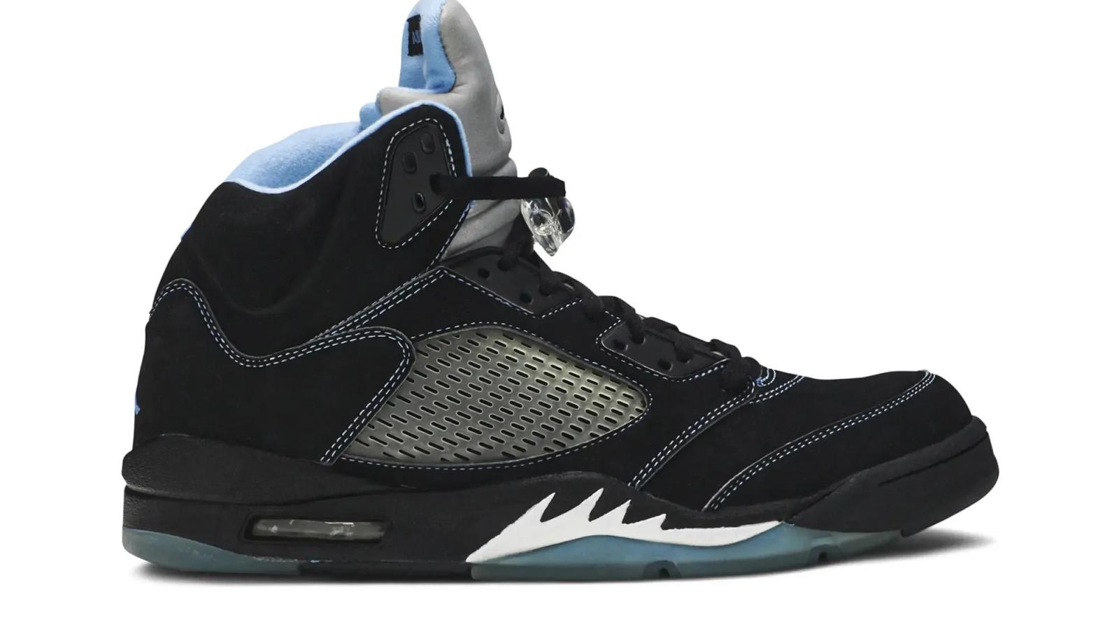Air Jordan 5 Retro “Black / University Blue” 2026