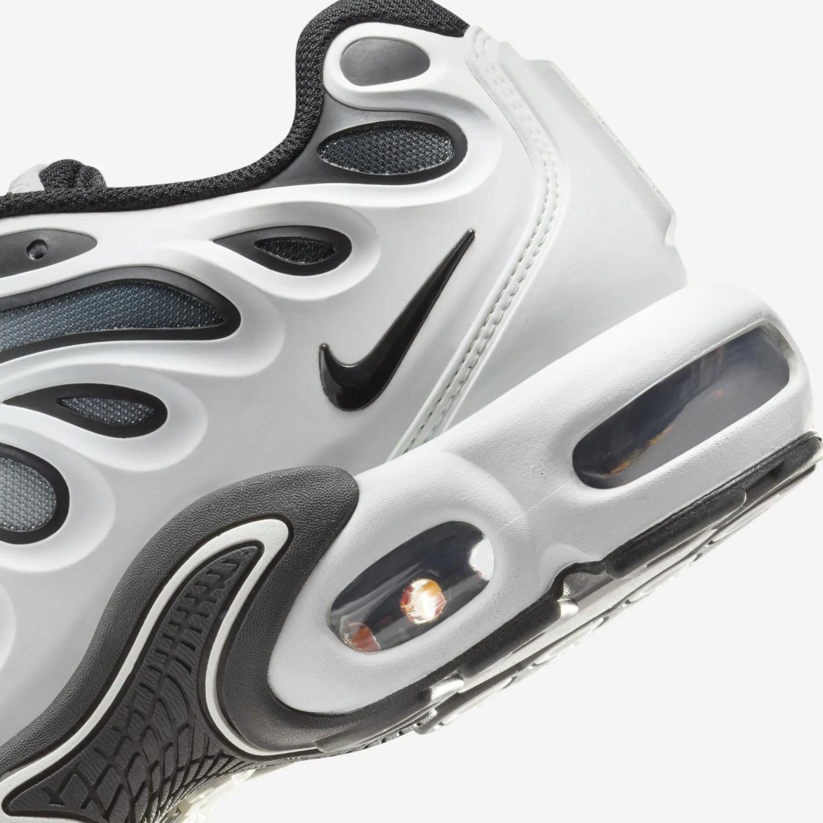 Nike Air Max Plus Drift Metallic Silver FD4290-101
