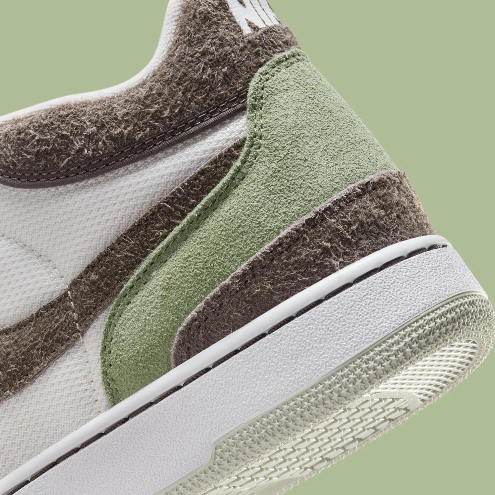 Nike Attack Oil Green FN0648-300