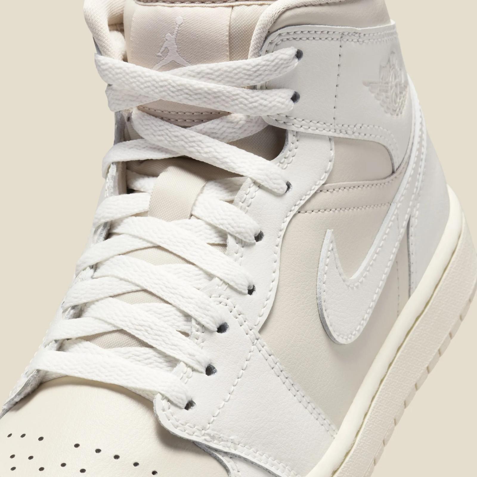 Air Jordan 1 Mid Legend Light Brown BQ6472-201