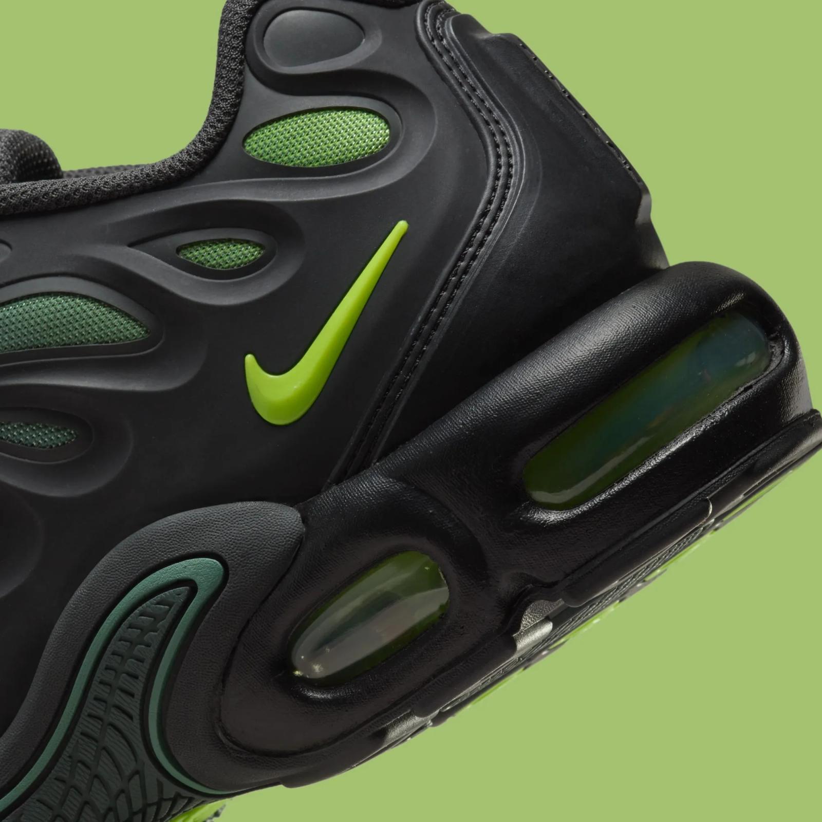 Nike Air Max Plus Drift Black Volt