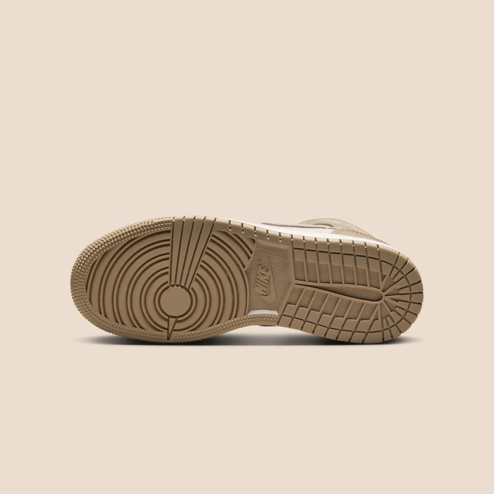 Air Jordan 1 Mid GS Legend Brown HF4781-203