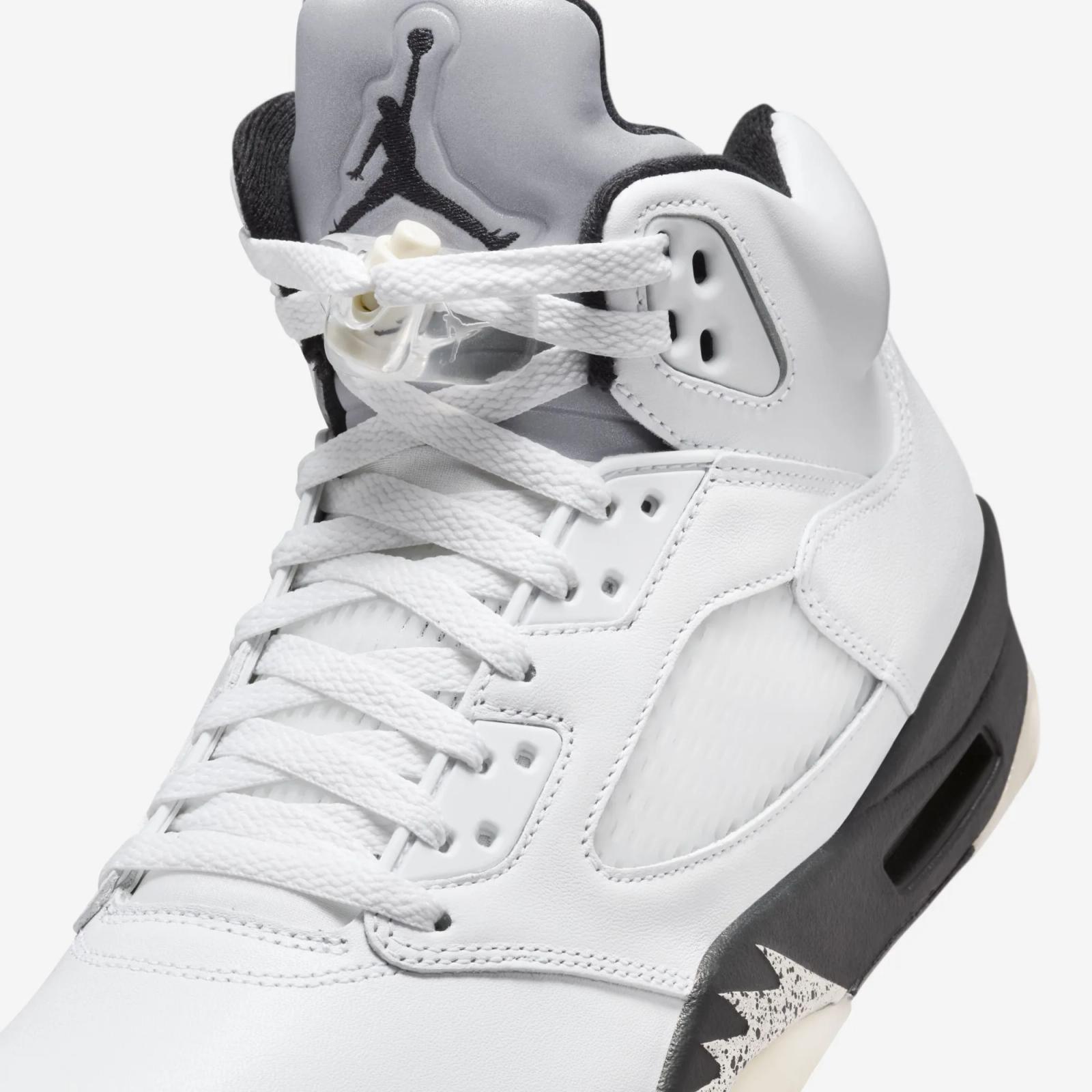 Air Jordan 5 Retro White Black DD0587-110