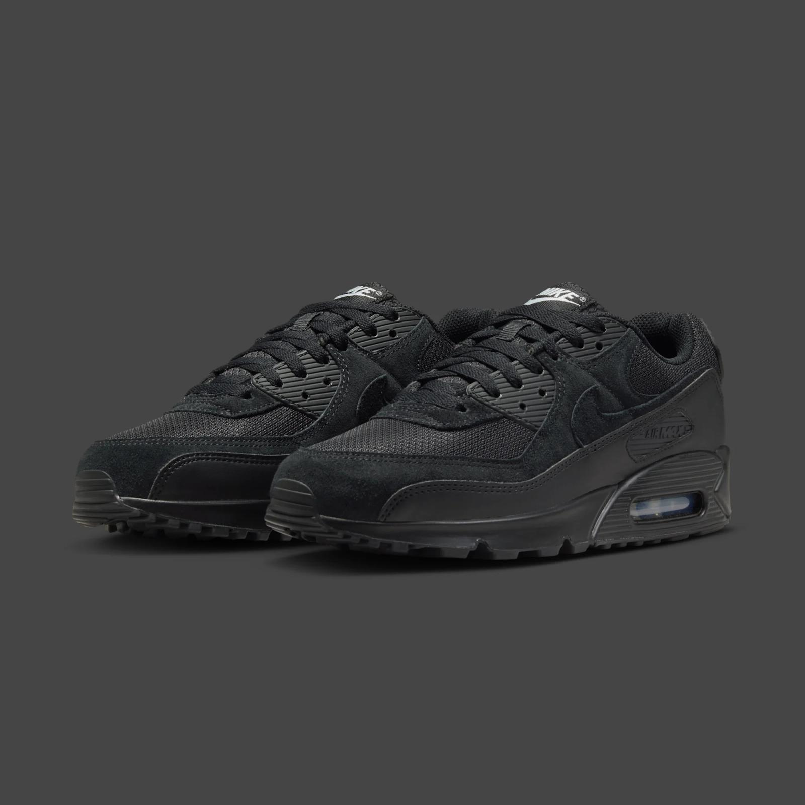 Nike Air Max 90 "Black & Light Smoke Grey" drops in 2026
