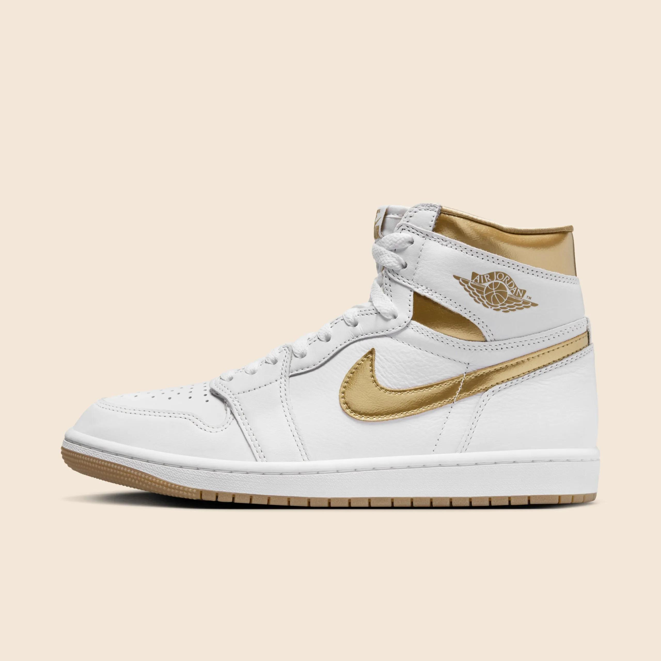 Air Jordan 1 Retro High OG Metallic Gold
