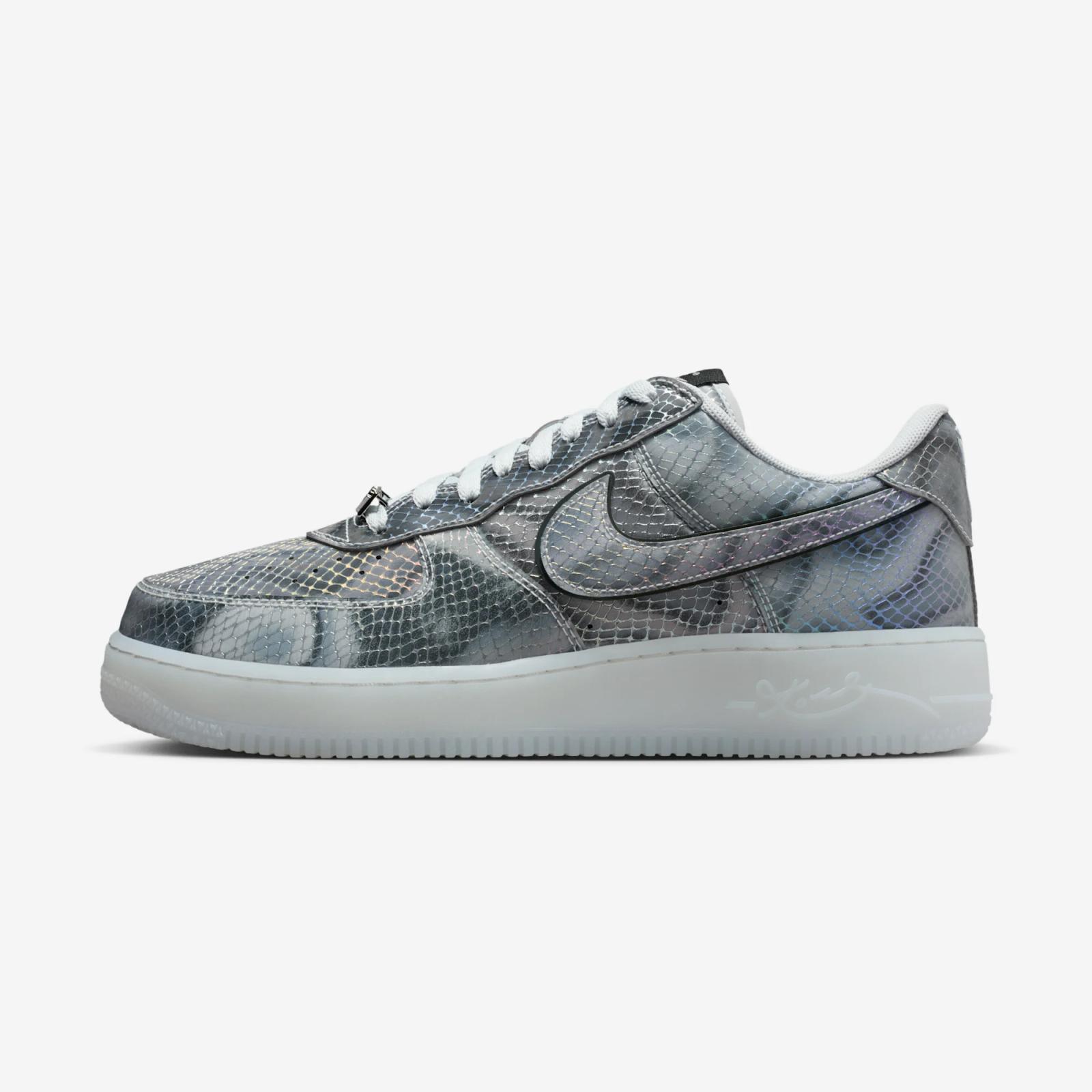 Kobe Bryant x Nike Air Force 1 Low “Lenticular”