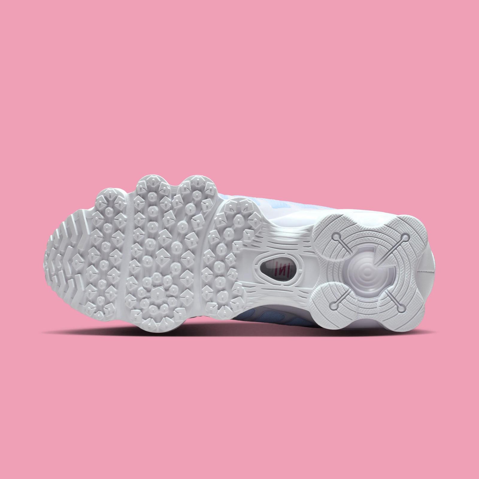 Nike Shox TL Fade W "Football Grey" drops in 2026