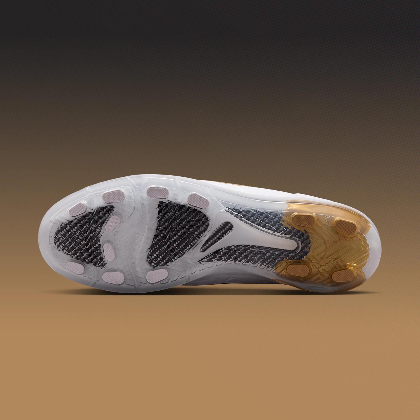 Nike Cryo Shot Tiempo Legend R10 “Ronaldinho” drops Summer 2026