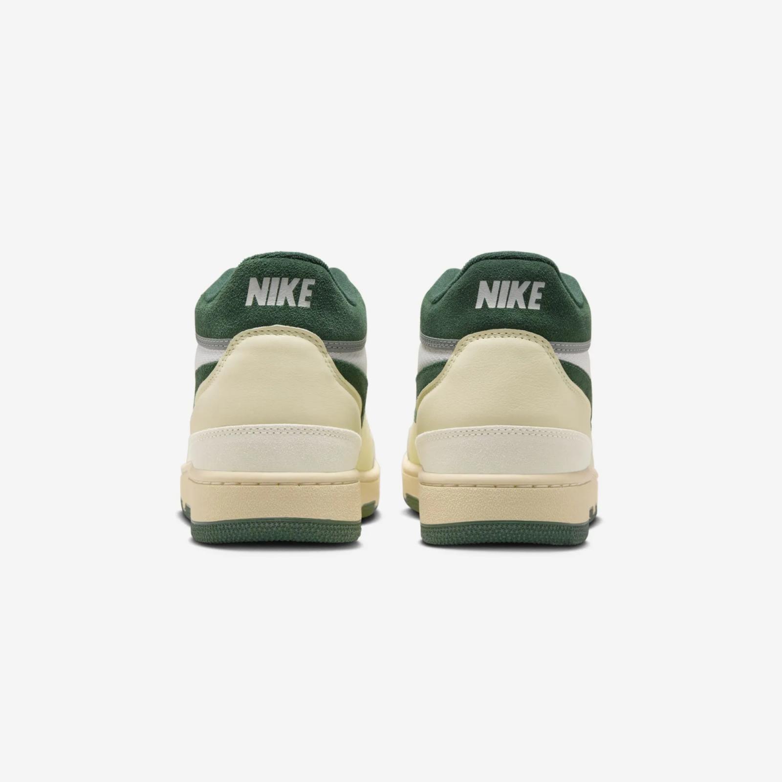 Nike Attack Sail / Fir / Coconut Milk FZ2097-100