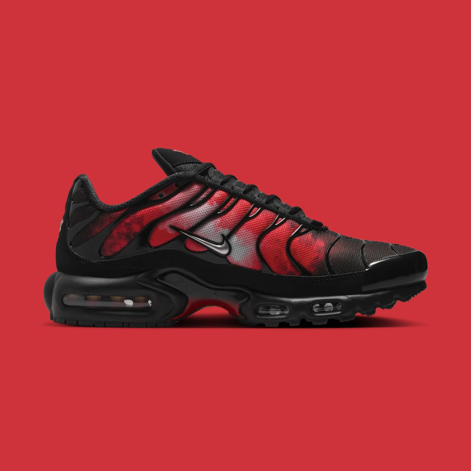 Nike Air Max Plus "Black & University Red" drops in 2026