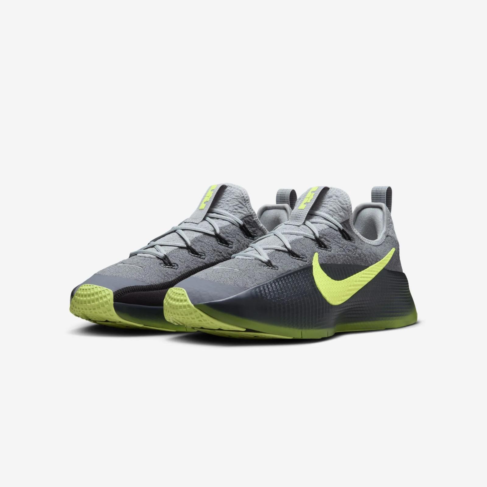 Nike LeBron Royalty TR Smoke Grey Volt FJ6151-001