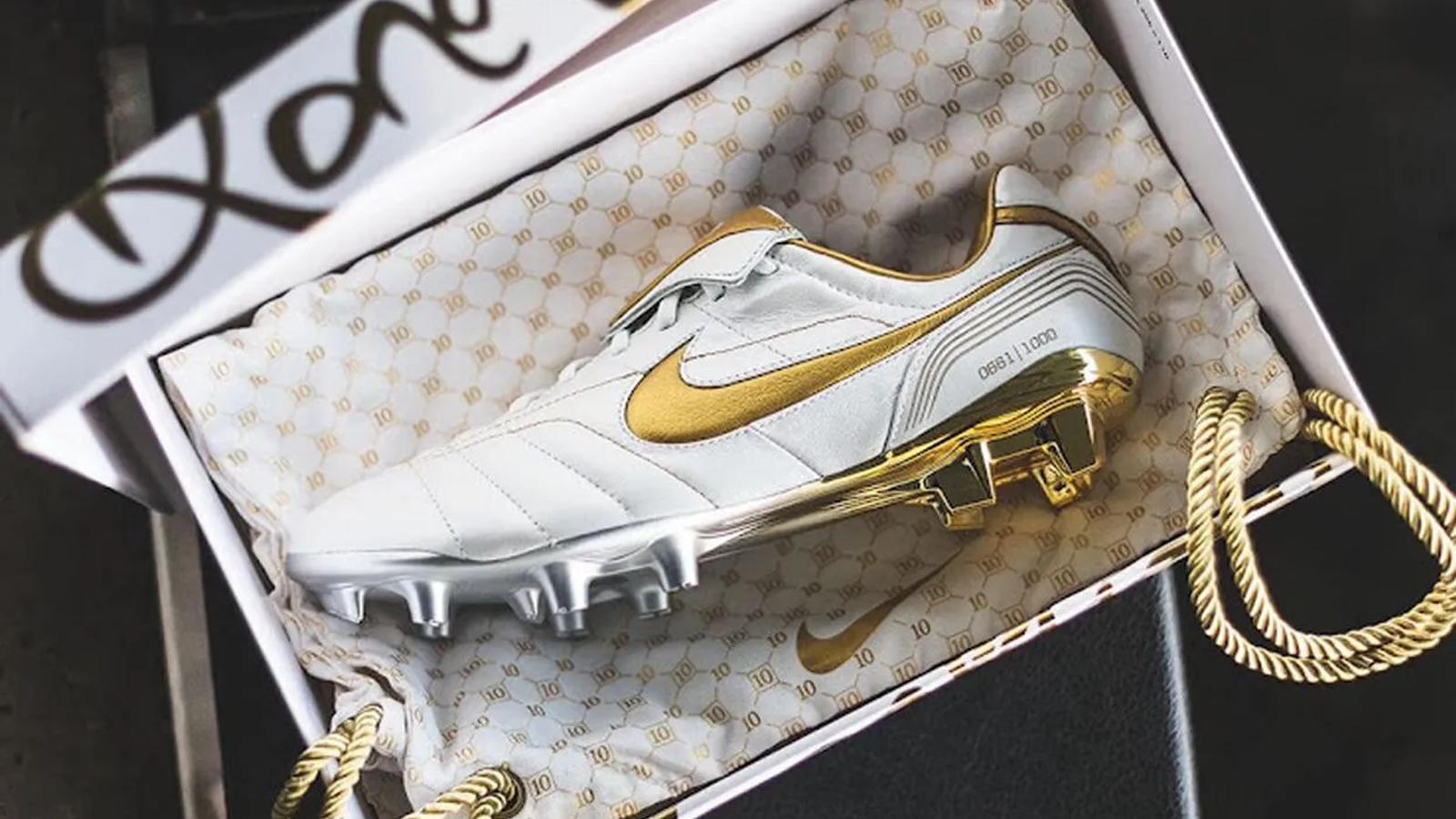 Nike Premier 4 Ronaldinho R10 Football Boots Release