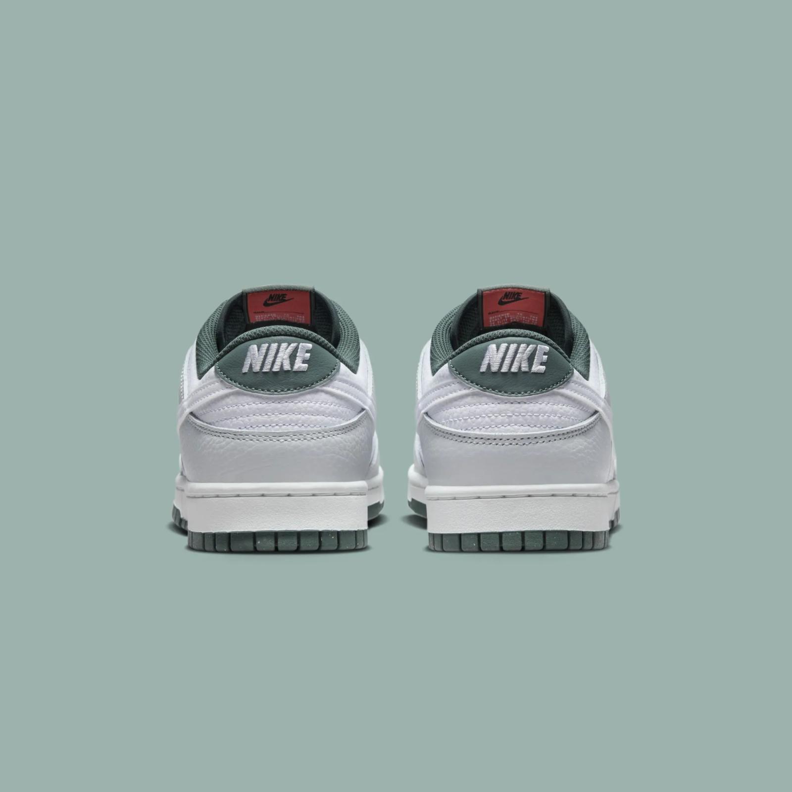 Nike Dunk Low SE Photon Dust Vintage Green HF2874-001