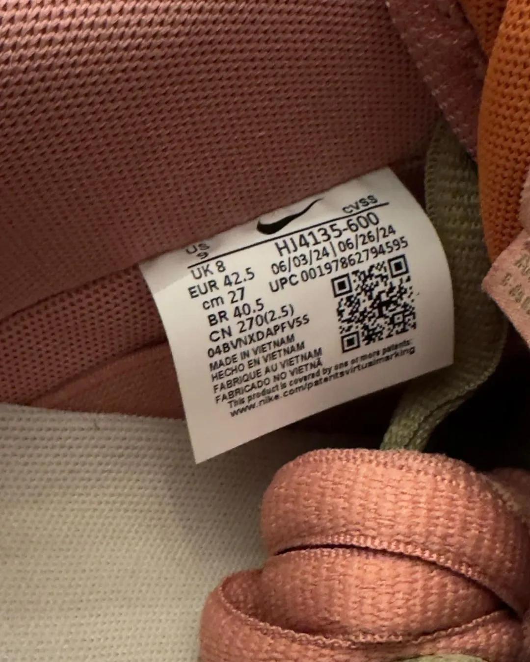 Nike SB Dunk Low Pro Red Stardust HJ4135-600