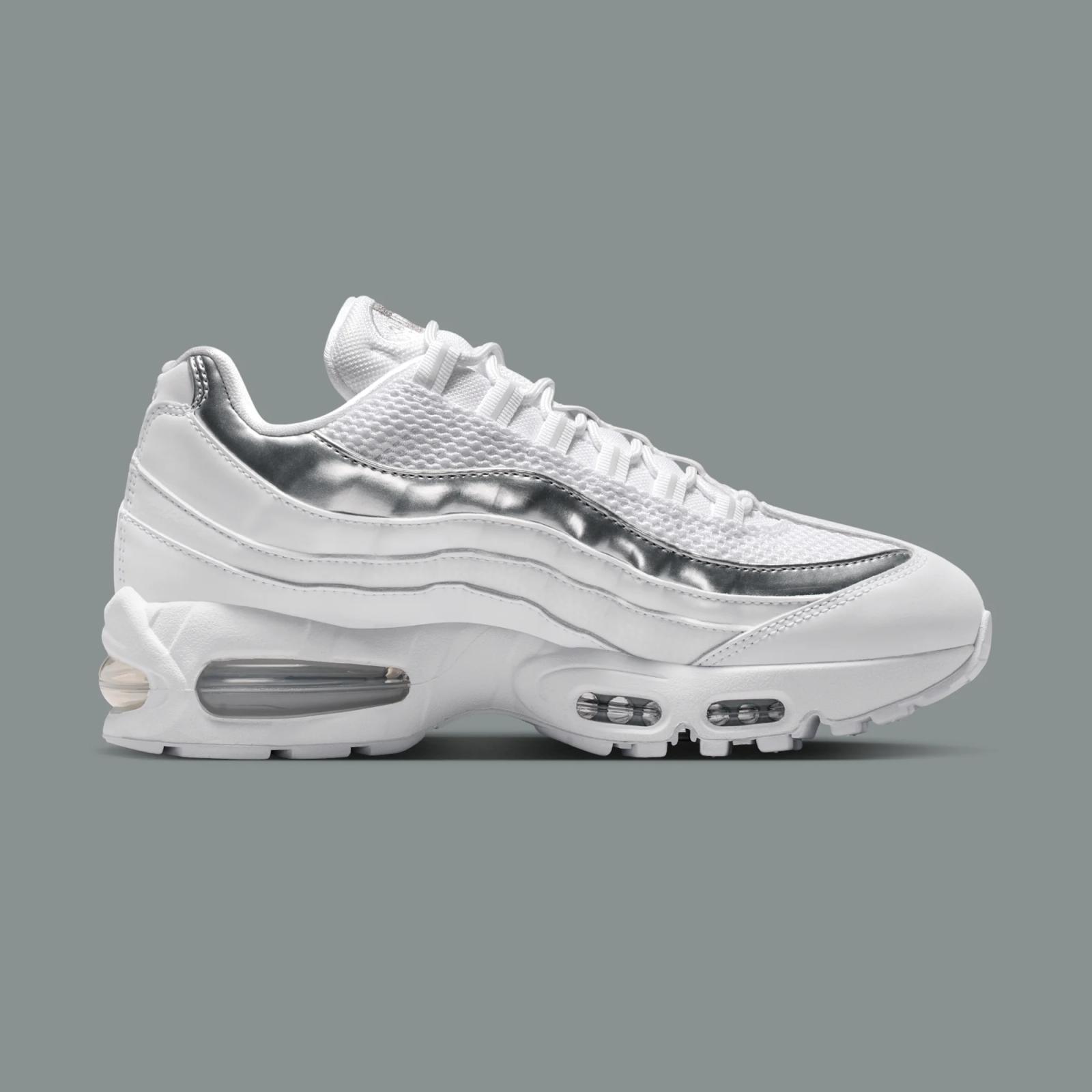 Nike Air Max 95 Big Bubble SE W "White & Metallic Silver" drops in 2026