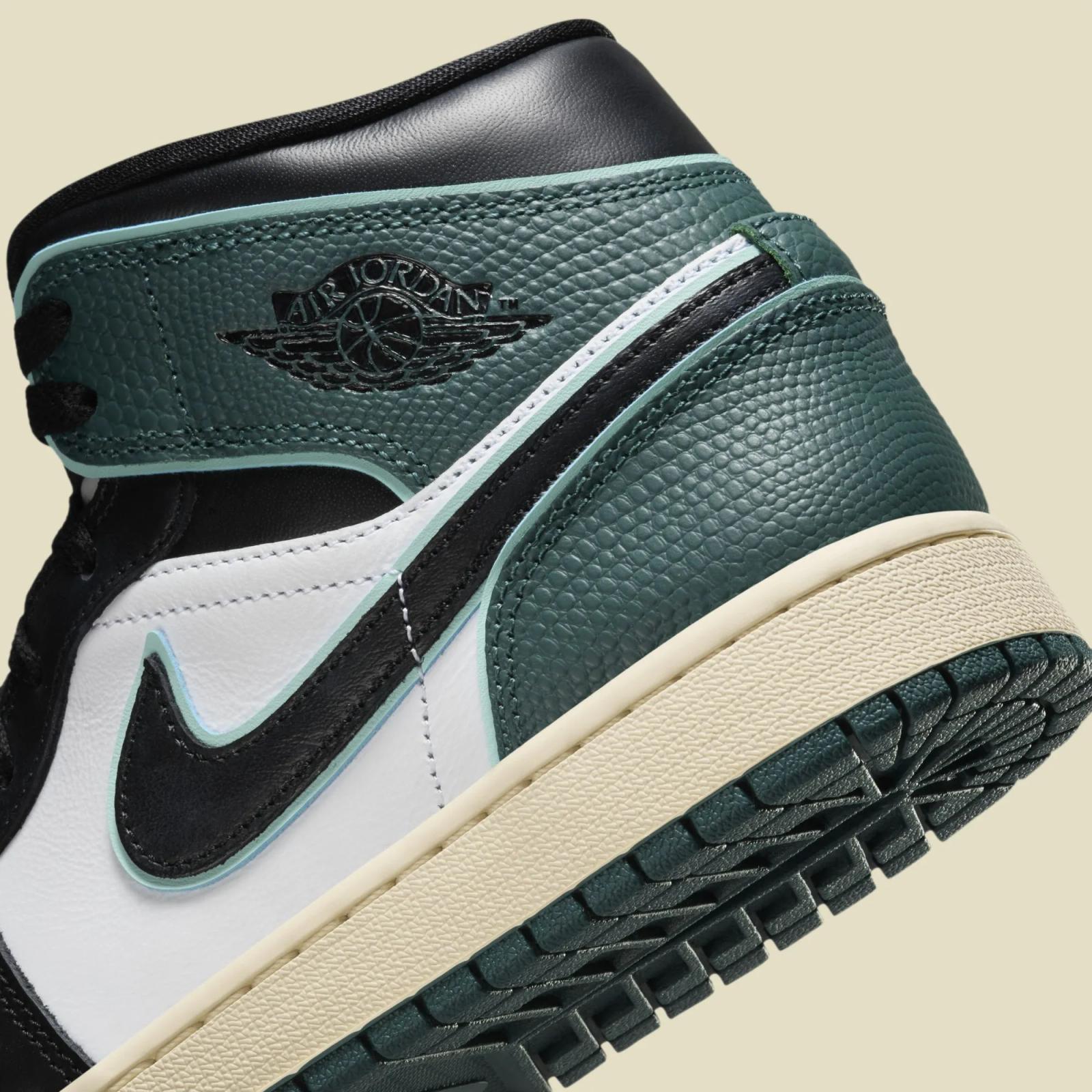 Air Jordan 1 Mid SE Light Dew / Oxidized Green FQ7818-100