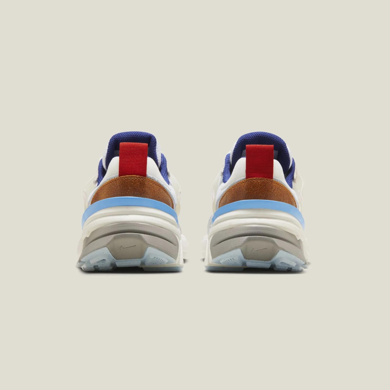 Nike V2K Run Metallic Silver / Sail HF5724-061