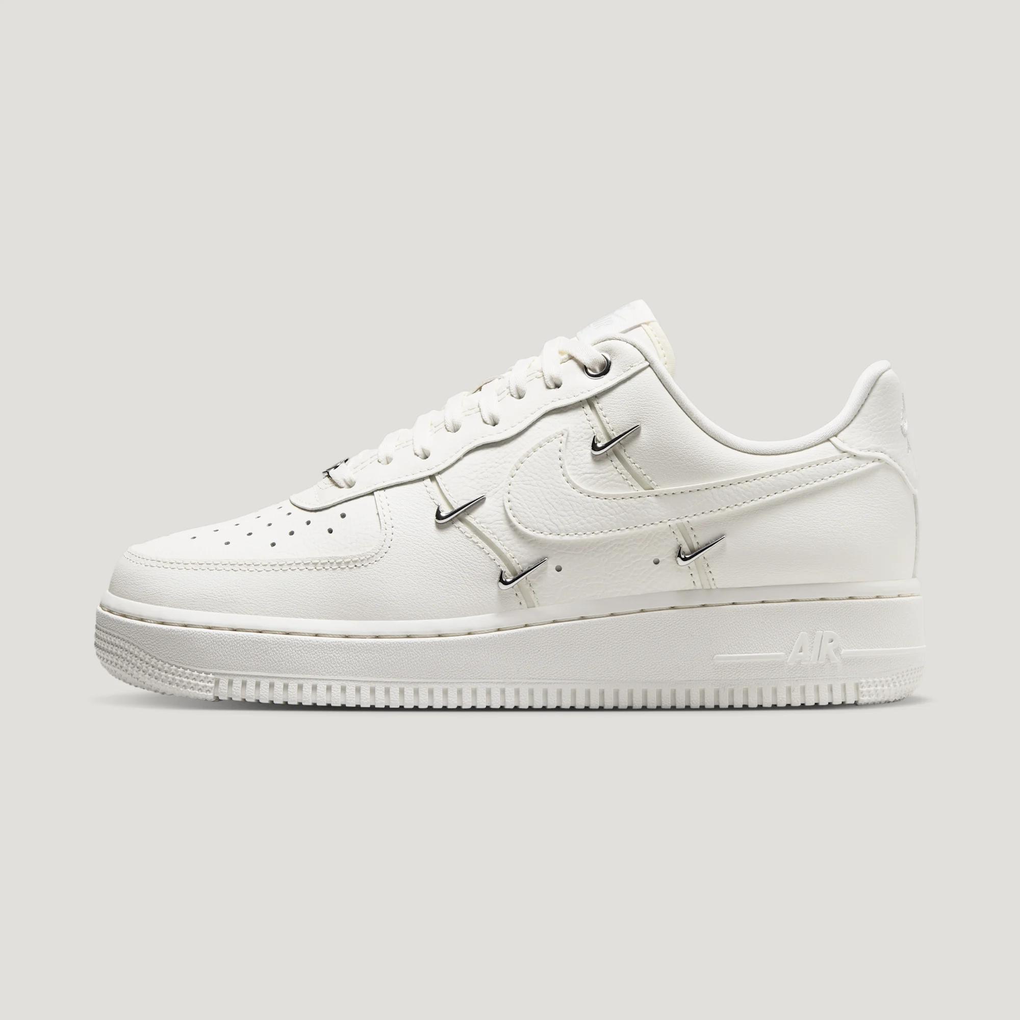 Nike Air Force 1 Low "Sail & Metallic Silver" drops in 2026
