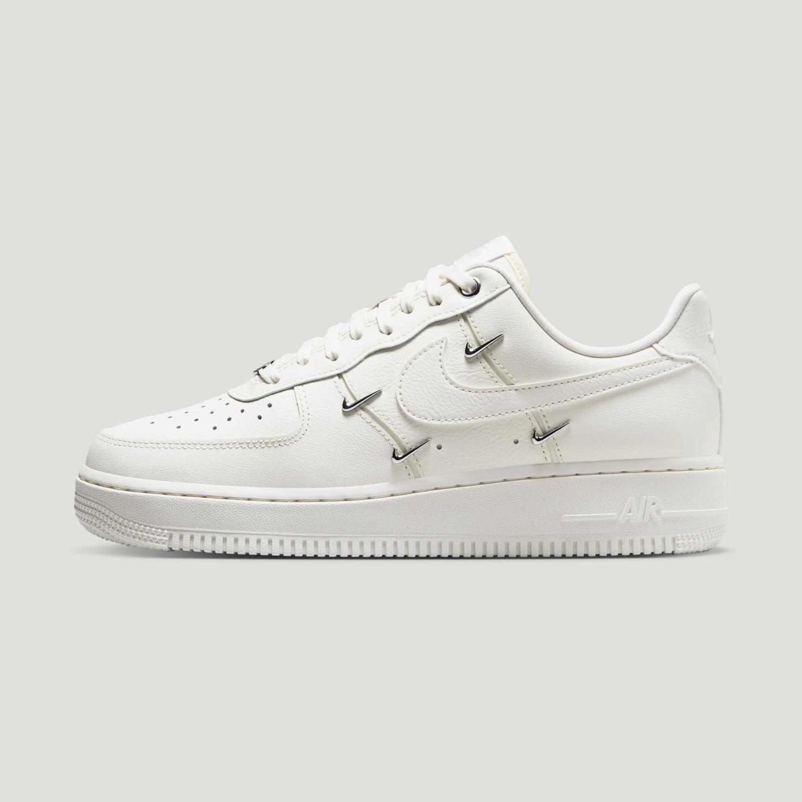 Nike Air Force 1 Low "Sail & Metallic Silver" drops in 2026