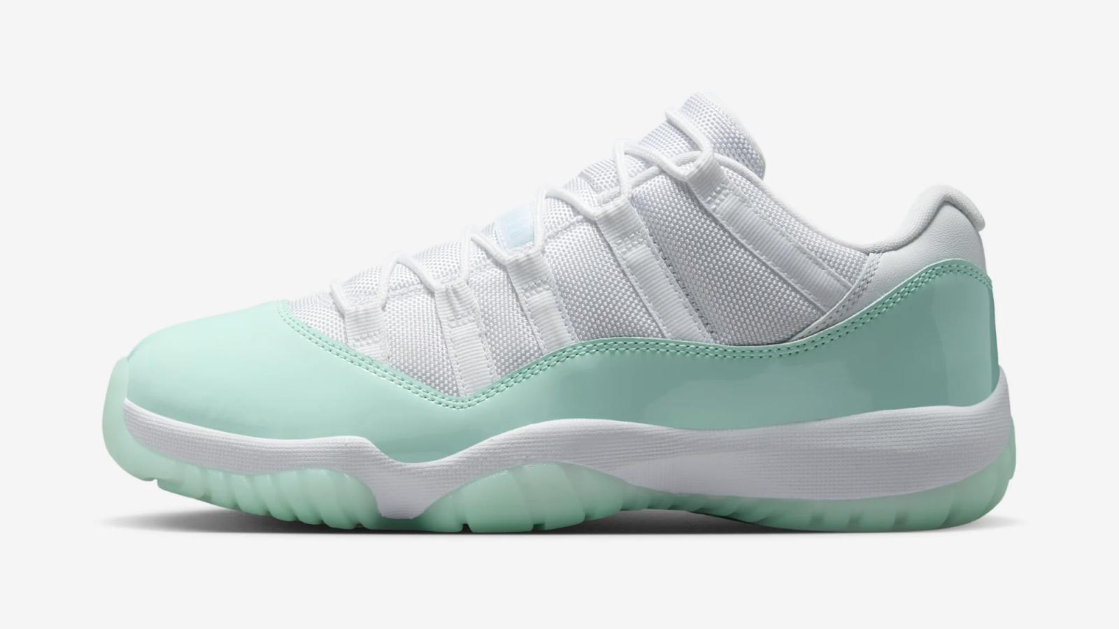Air Jordan 11 Retro Low “Igloo”