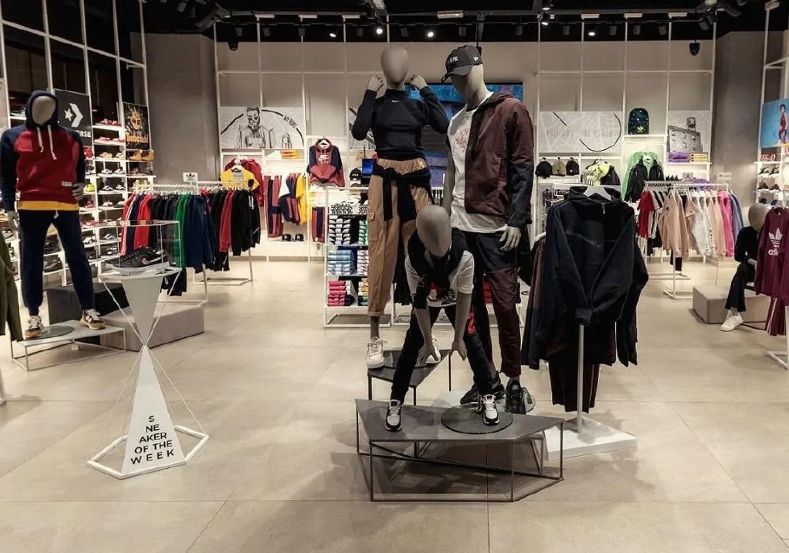 Buzz Sneakers Iulius Mall Timisoara Romania