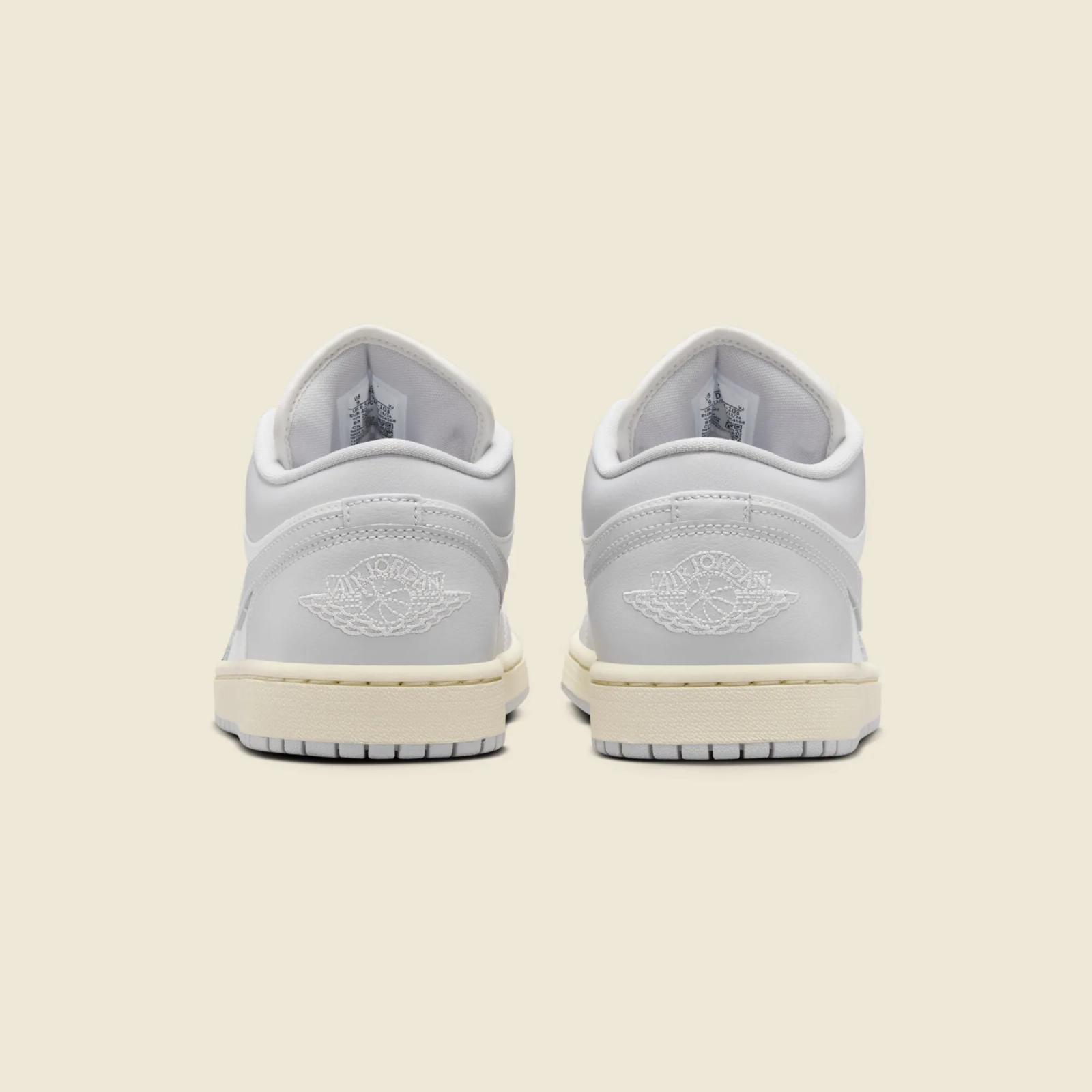 Air Jordan 1 Low Sail / Neutral Grey DC0774-103