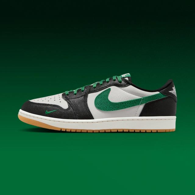 Air Jordan 1 Retro Low OG "Pine Green & Black"