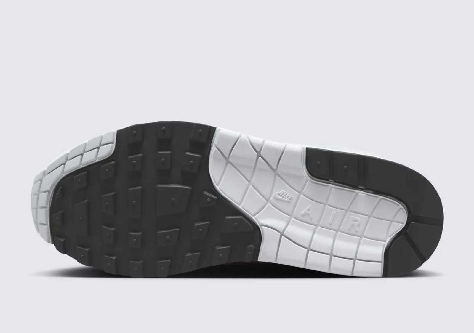 Nike Air Max 1 Football Grey