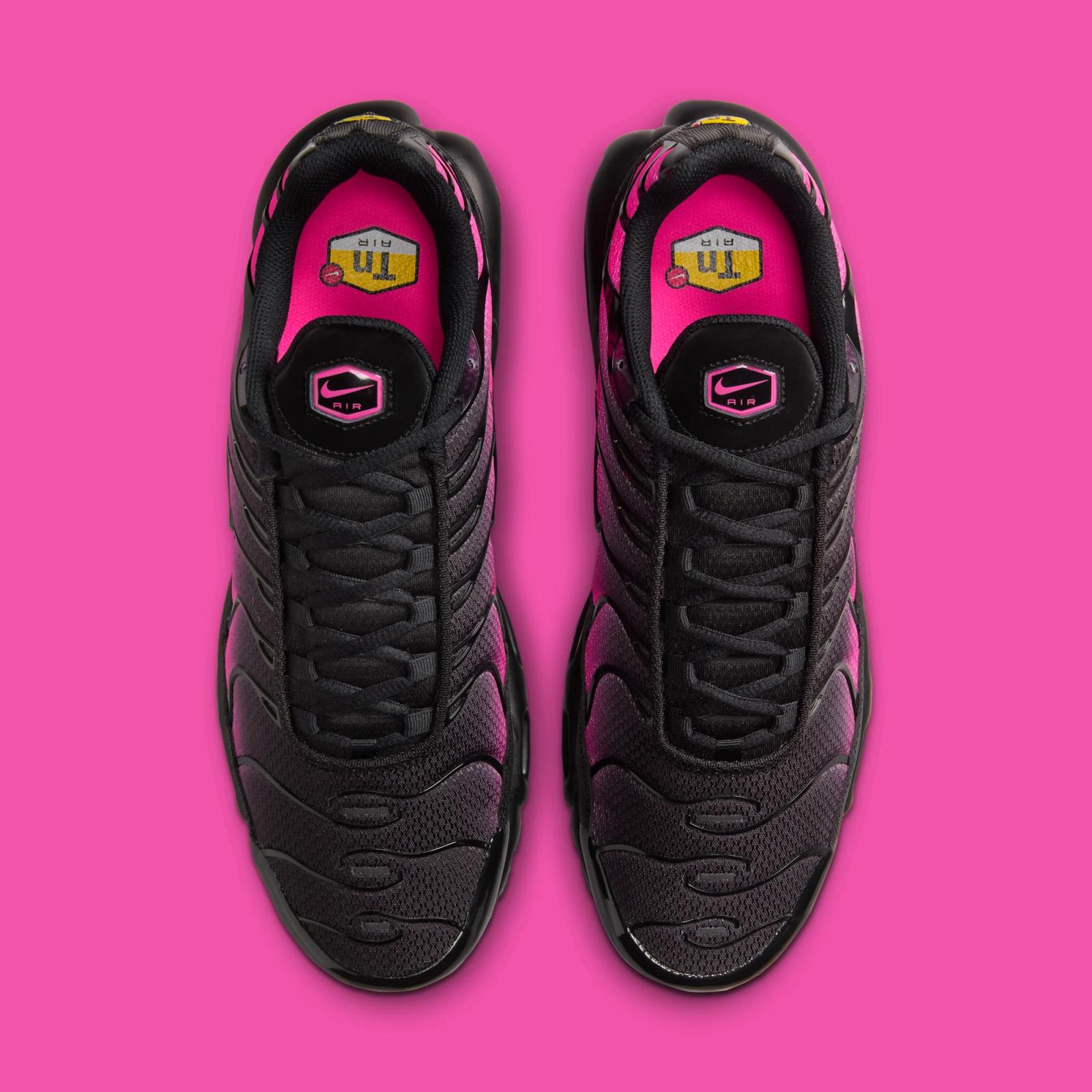 Nike Air Max Plus OG "Black & Hyper Pink" returns in 2026