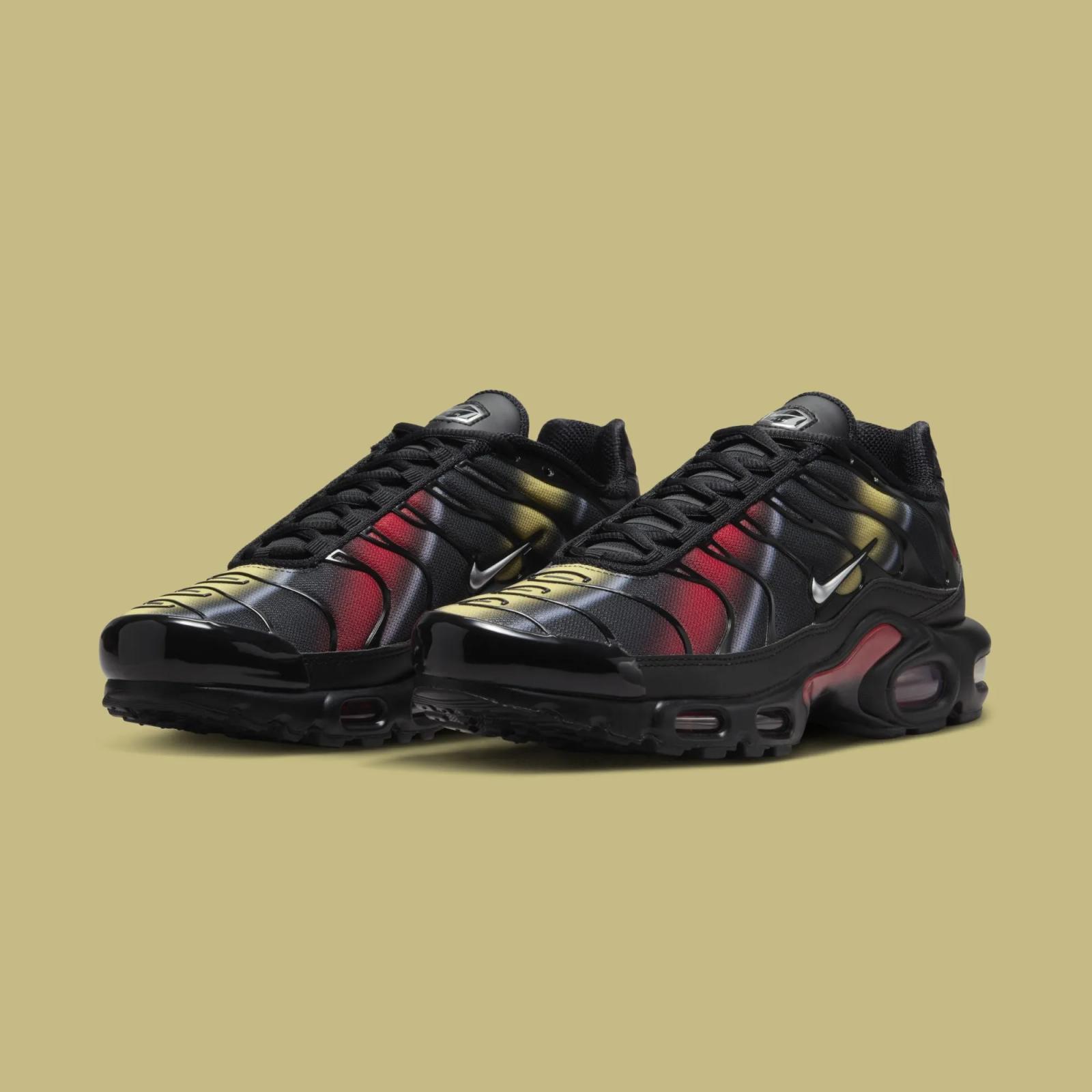 Nike Air Max Plus Saturn Gold / Salsa Red HF9989-001