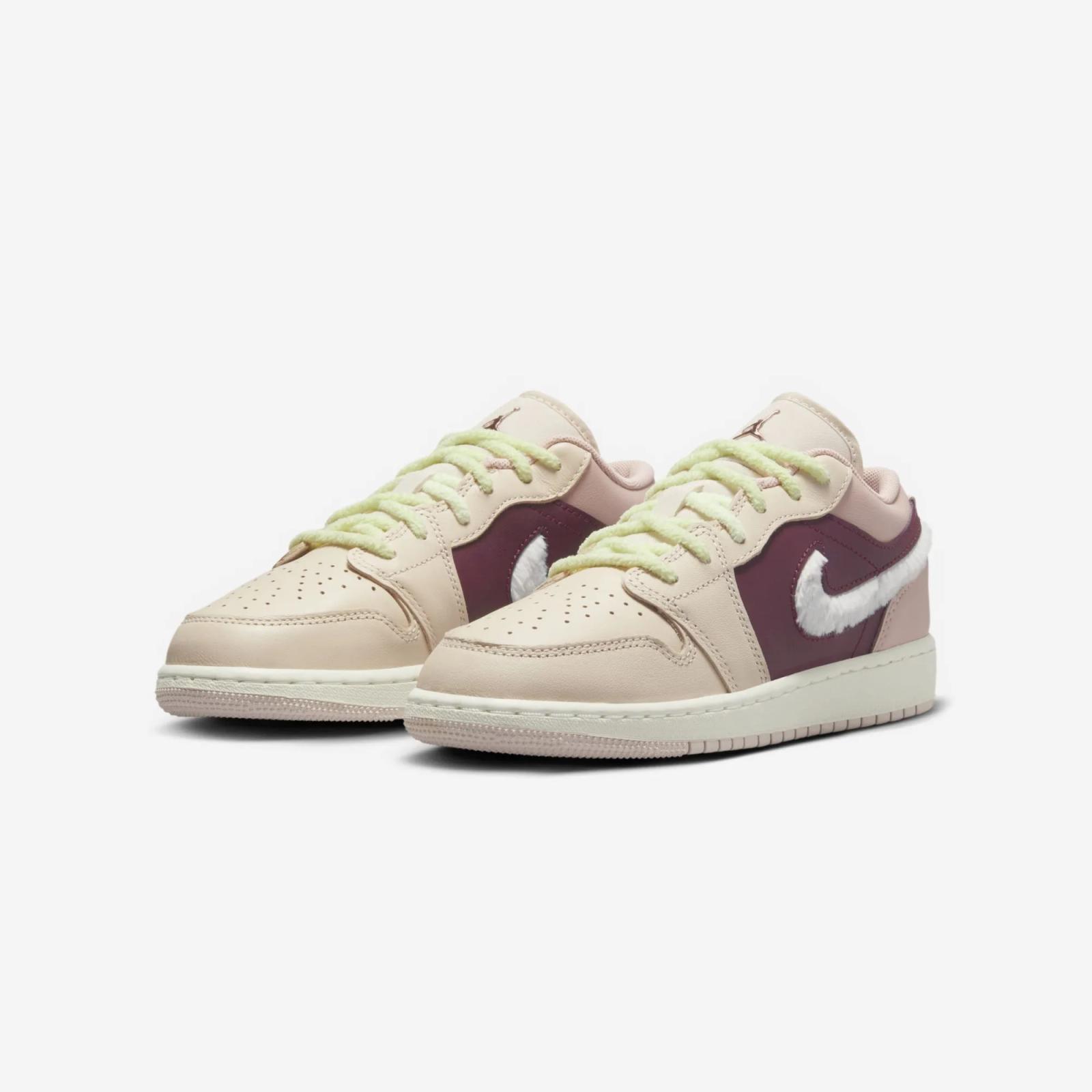 Air Jordan 1 Low SE GS Pink Foam / Bordeaux FZ3928-200