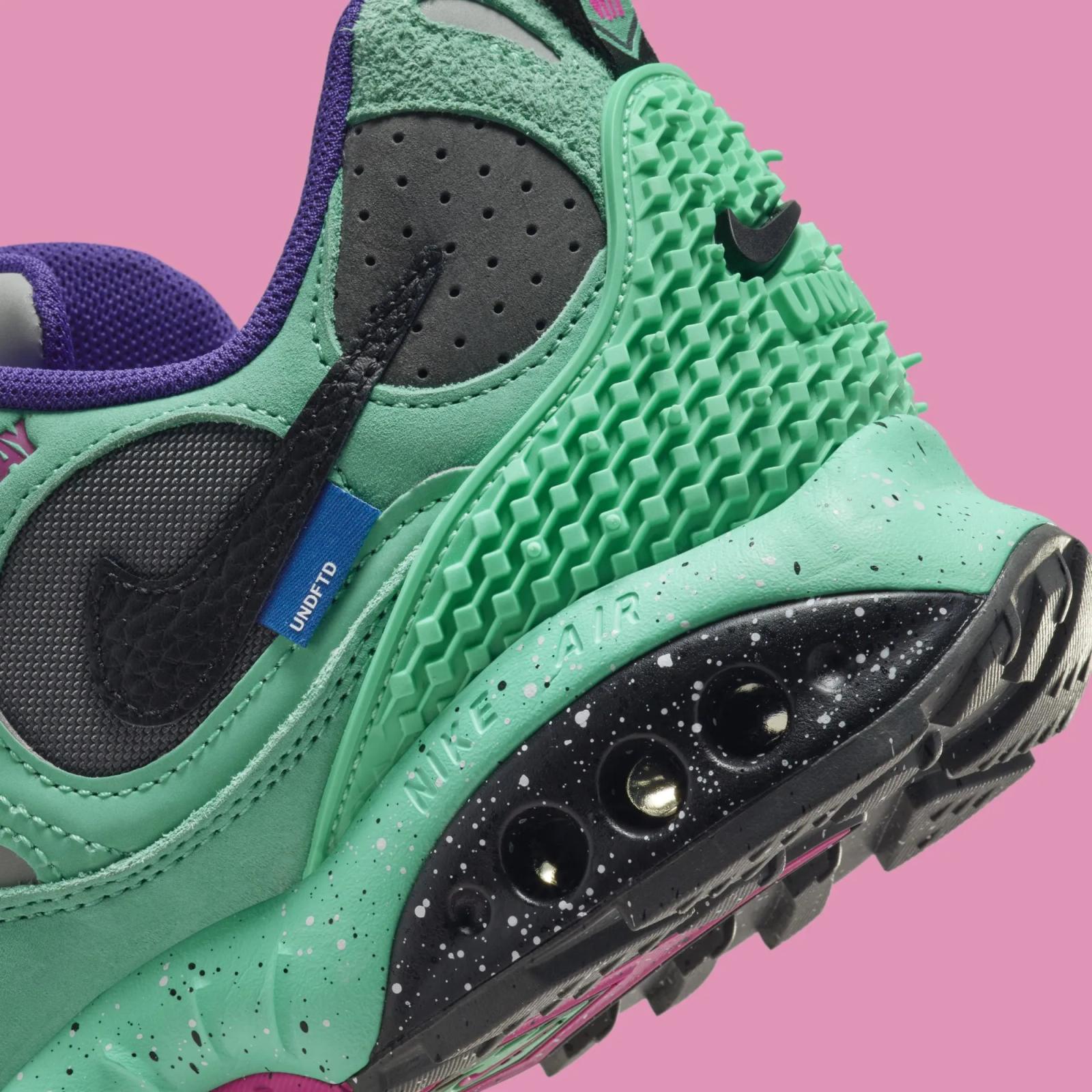 Nike x Undefeated Air Terra Humara Menta
