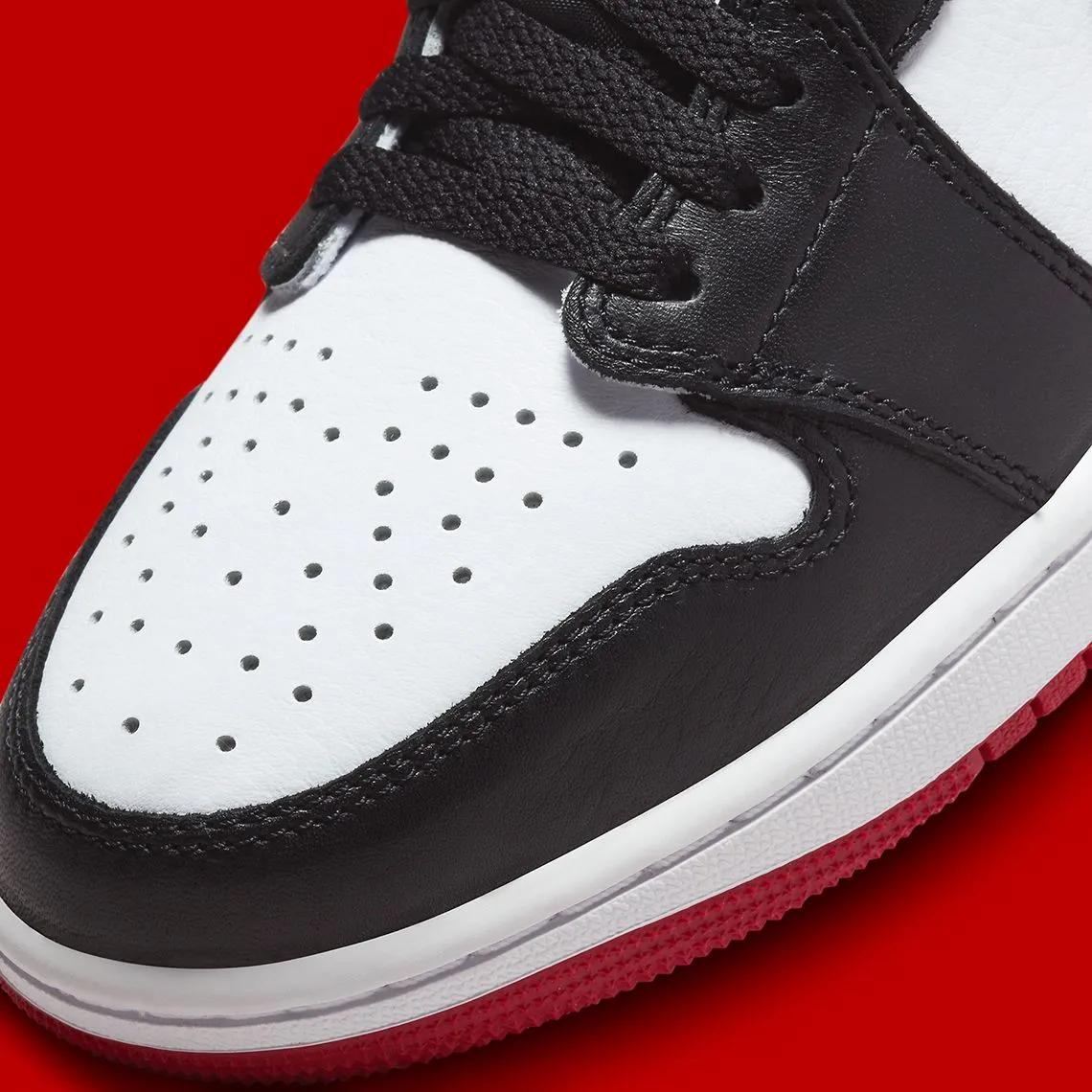 Air Jordan 1 Retro Low Black Toe
