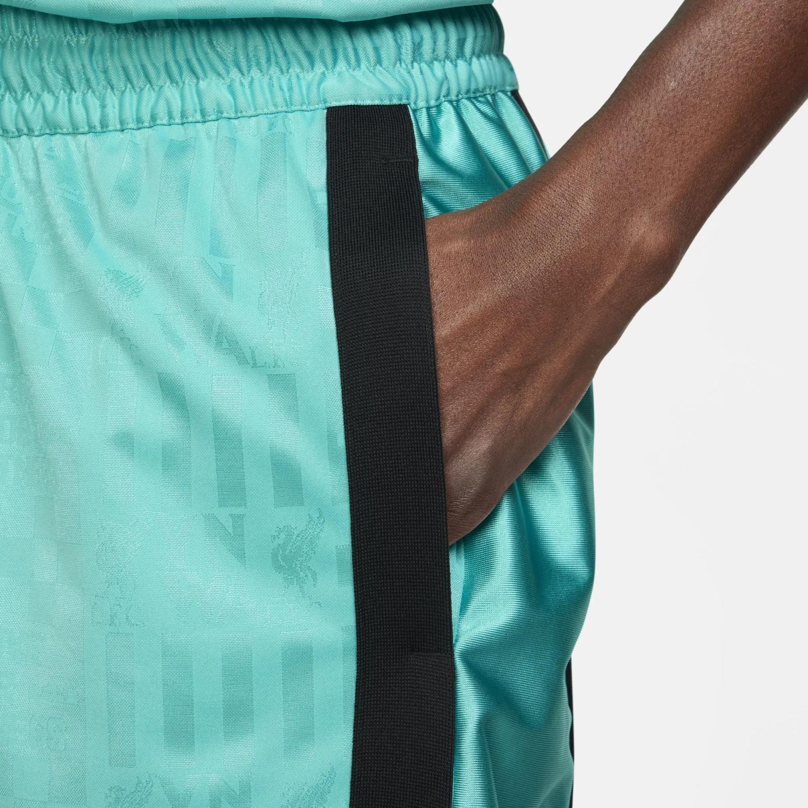 Liverpool FC x Nike LeBron James Dri-Fit DNA 8 Inch Basketball Short FN3012-392