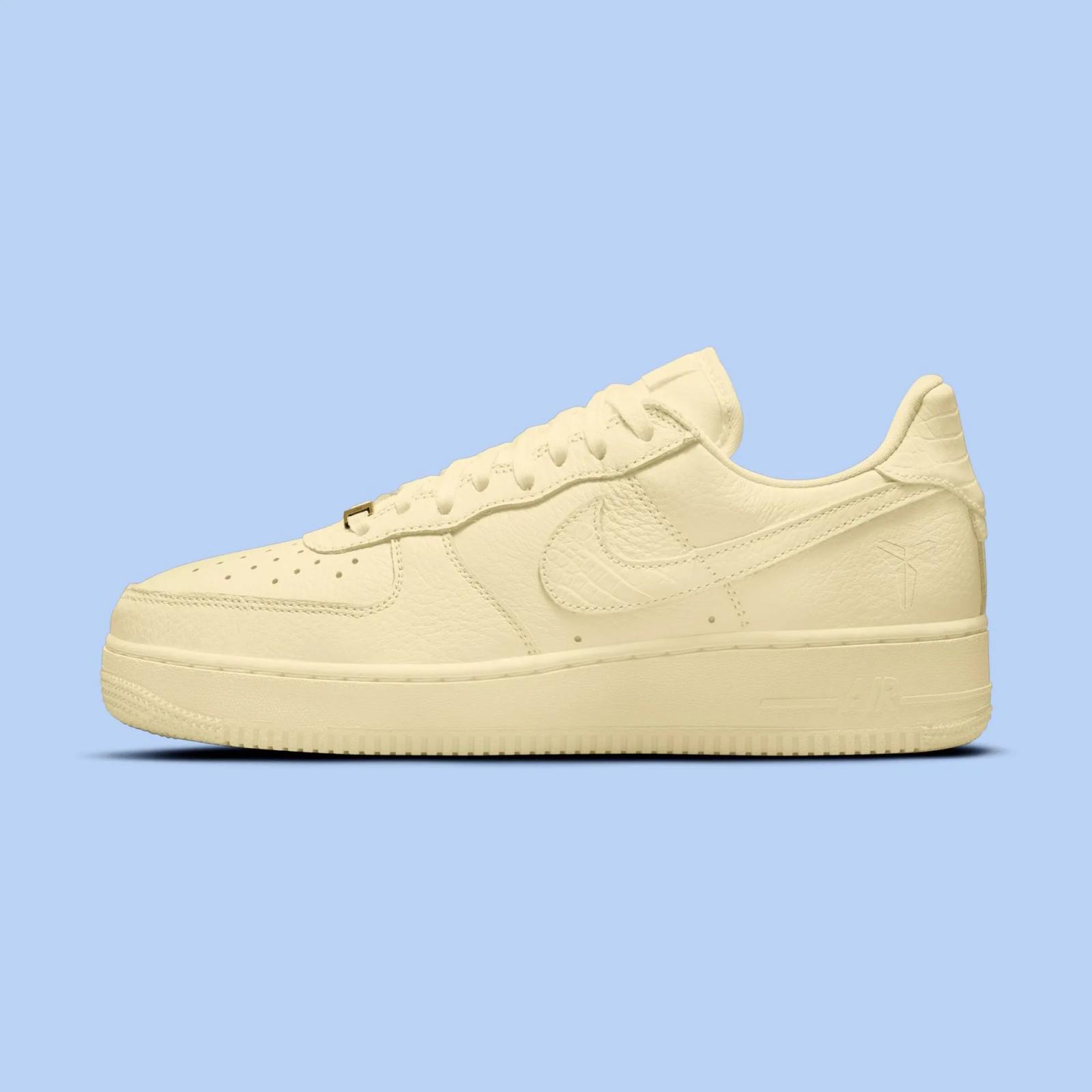 Kobe Bryant x Nike Air Force 1 Low Protro MM Soft Yellow HV9408-700