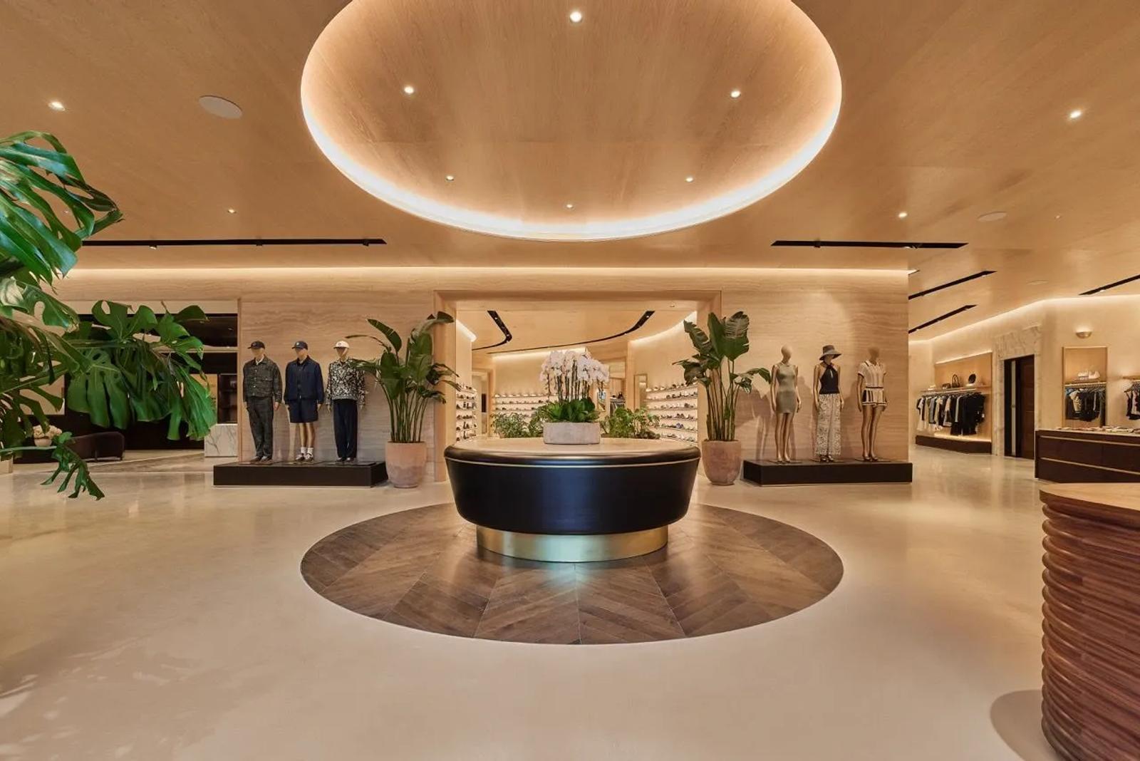 Kith West Hollywood Reopens and Introduces Ronnie’s Pronto