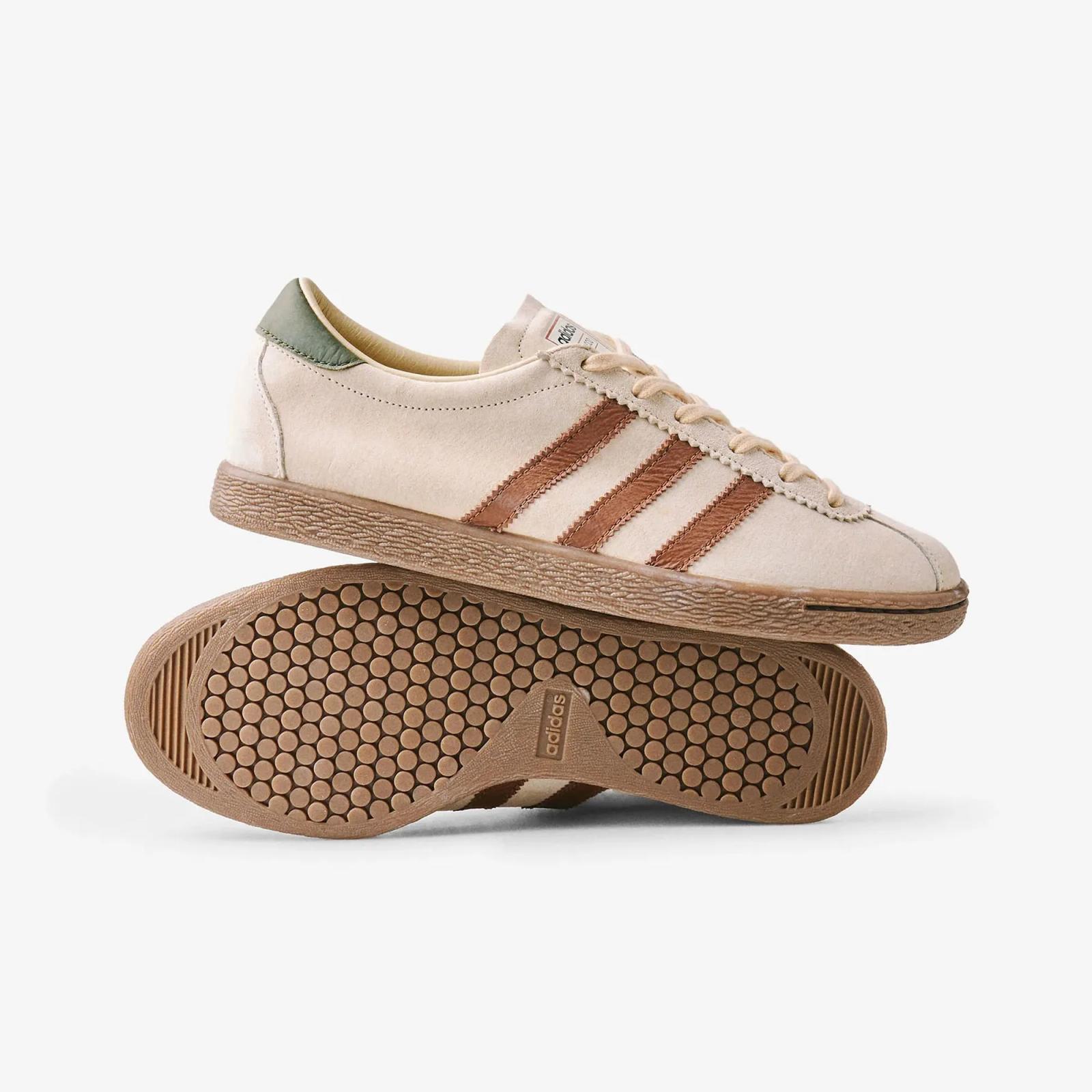 END x Adidas Tobacco Wild Pine ID5418