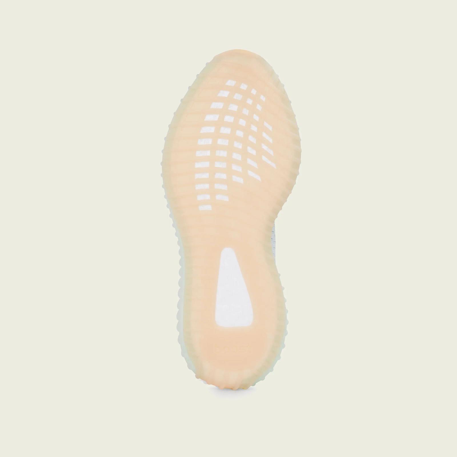 Adidas Yeezy Boost 350 v2 Hyperspace