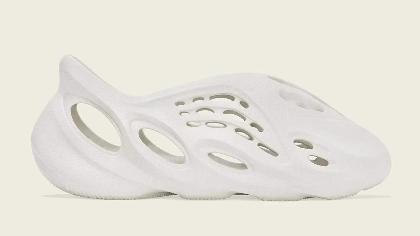 Adidas Yeezy Foam Runner Sand Restock