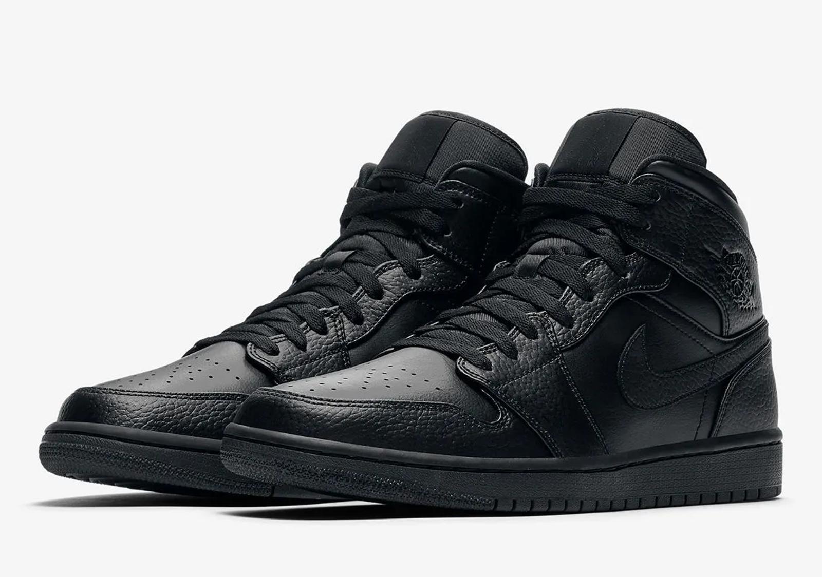 Air Jordan 1 Mid Triple Black