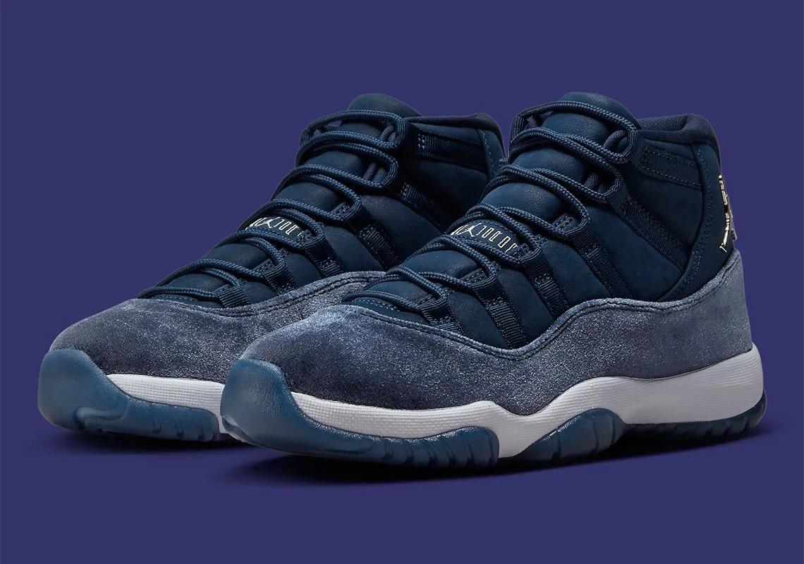 Air Jordan 11 Retro WMNS Midnight Navy