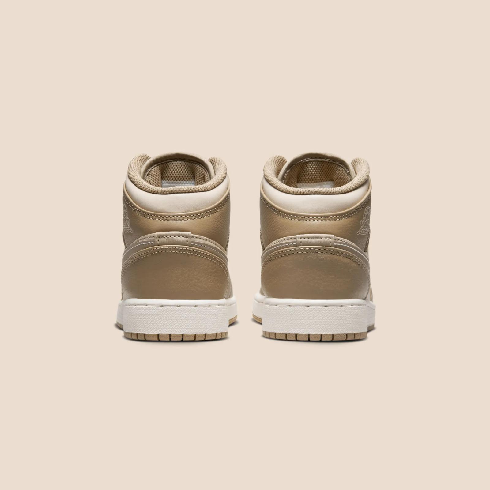 Air Jordan 1 Mid GS Legend Brown HF4781-203