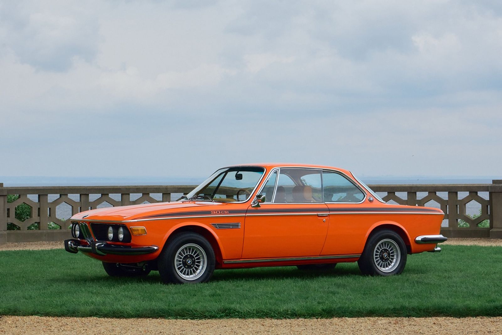 Kith for BMW 2026: The 1972 BMW 3.0 CSi & 1987 M6 E24 by Ronnie Fieg