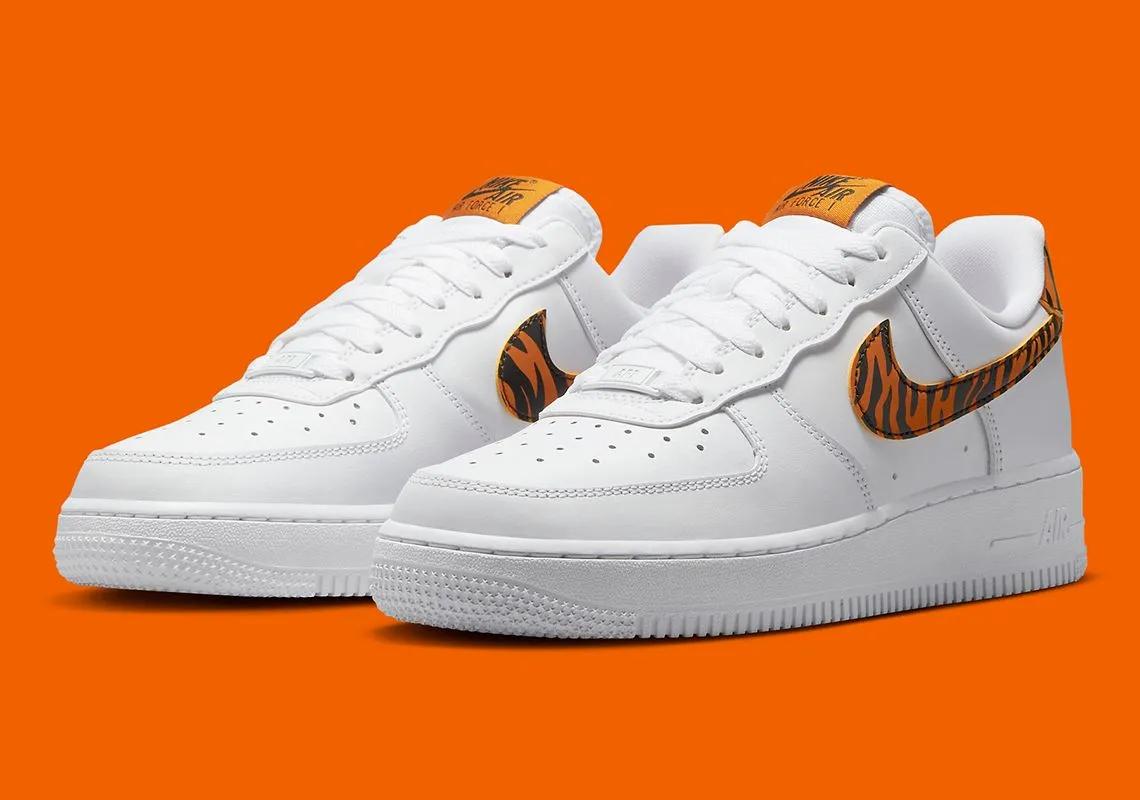 Nike Air Force 1 Low WMNS Tiger Stripes
